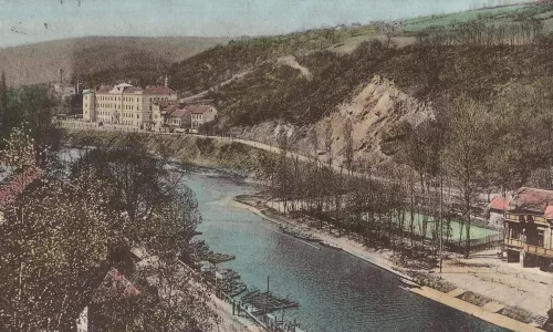 B077 Vojenský výzkumný ústav (Dům milosrdných sester sv. Vincence z Pauly) 